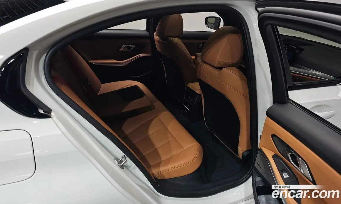 BMW 3 серия 2024 2.0 автомат (гидро), фото 17
