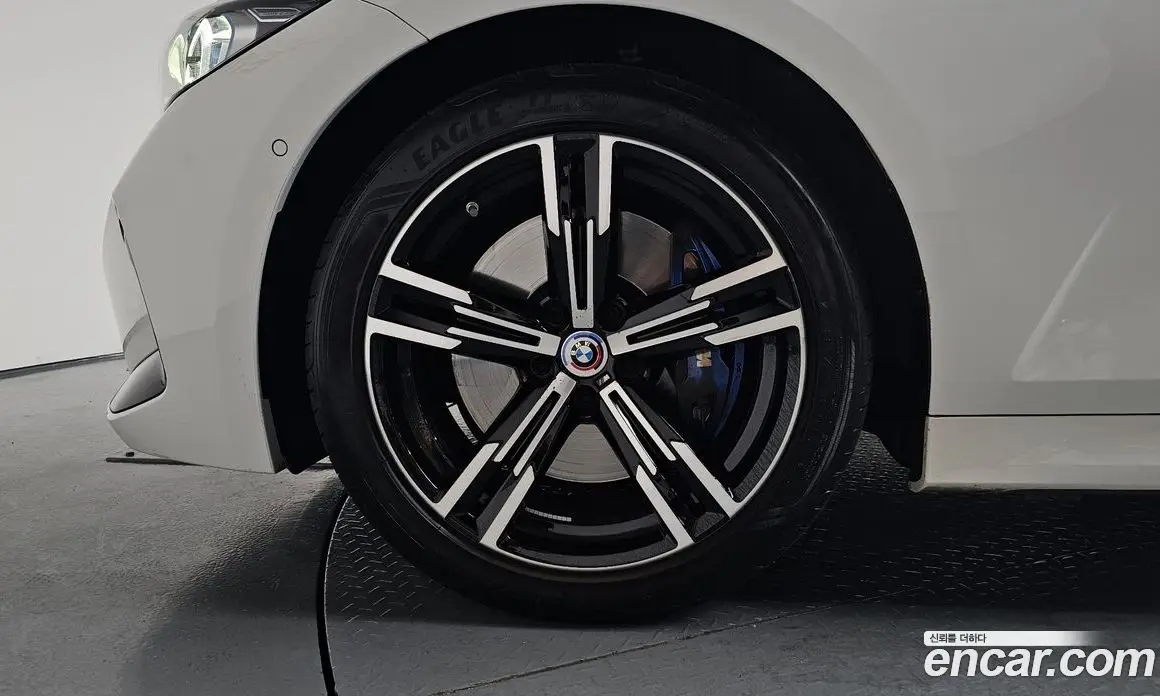BMW 3 серия 2024 2.0 автомат (гидро), фото 4