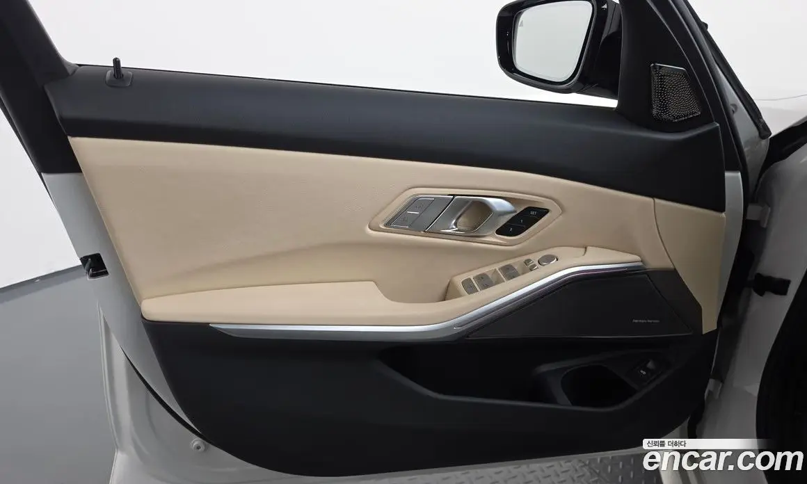BMW 3 серия 2024 2.0 автомат (гидро), фото 13