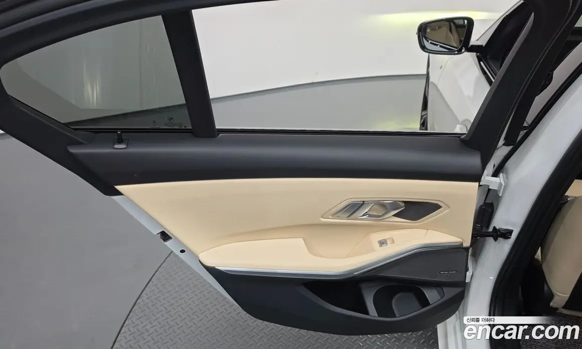 BMW 3 серия 2024 2.0 автомат (гидро), фото 15