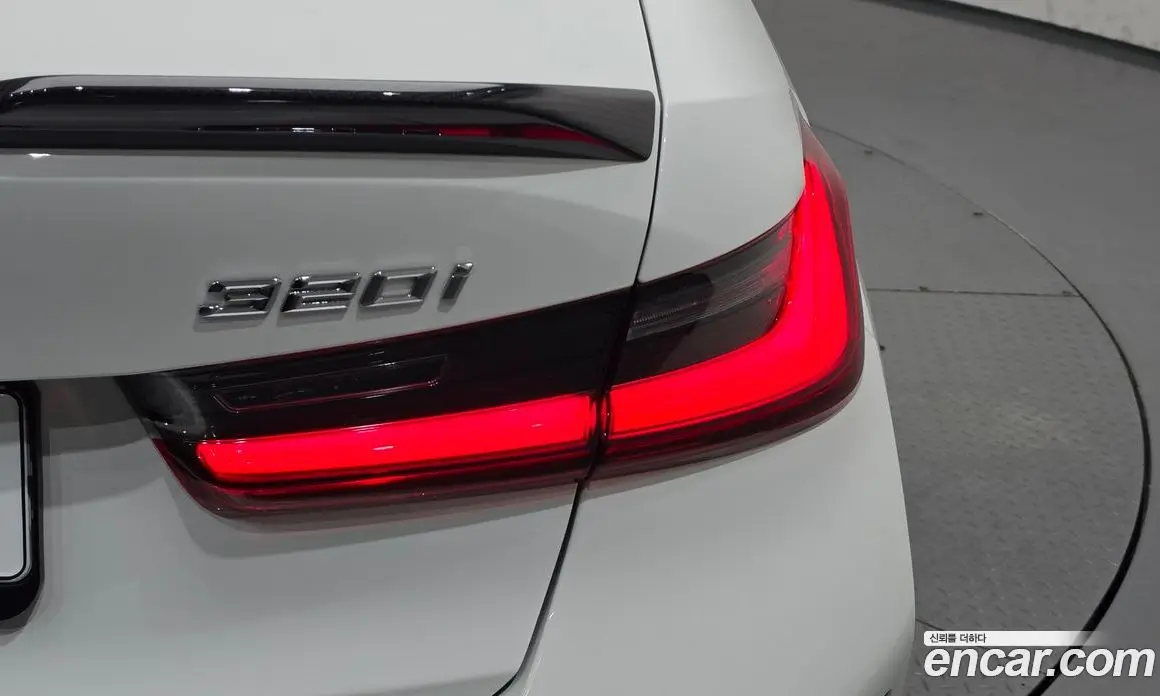 BMW 3 серия 2024 2.0 автомат (гидро), фото 9