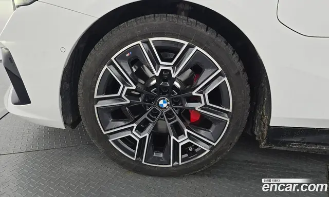 BMW 5 серия 2025 2.0 автомат (гидро), миниатюра 5