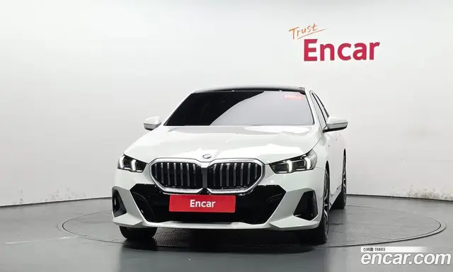 BMW 5 серия 2025 2.0 автомат (гидро), миниатюра 2