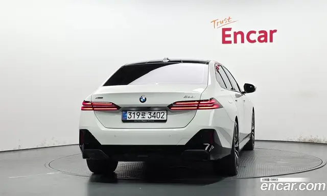 BMW 5 серия 2025 2.0 автомат (гидро), миниатюра 3