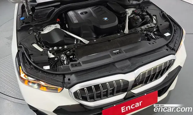 BMW 5 серия 2025 2.0 автомат (гидро), миниатюра 5