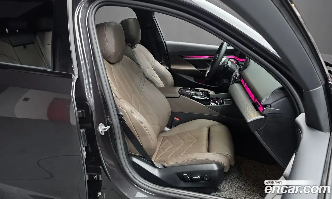 BMW 5 серия 2025 2.0 автомат (гидро), фото 16 BMW 5 серия 2025 2.0 автомат (гидро), фото 16