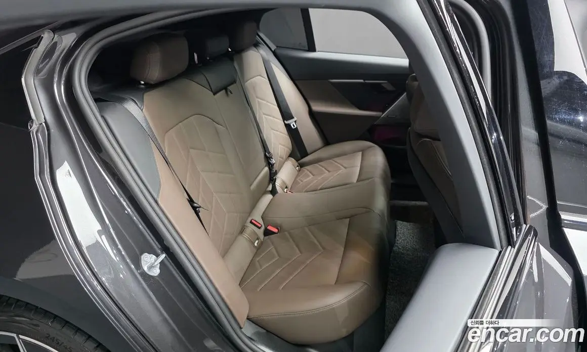 BMW 5 серия 2025 2.0 автомат (гидро), фото 17 BMW 5 серия 2025 2.0 автомат (гидро), фото 17