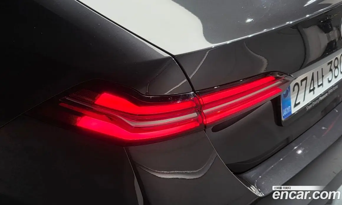 BMW 5 серия 2025 2.0 автомат (гидро), фото 9 BMW 5 серия 2025 2.0 автомат (гидро), фото 9