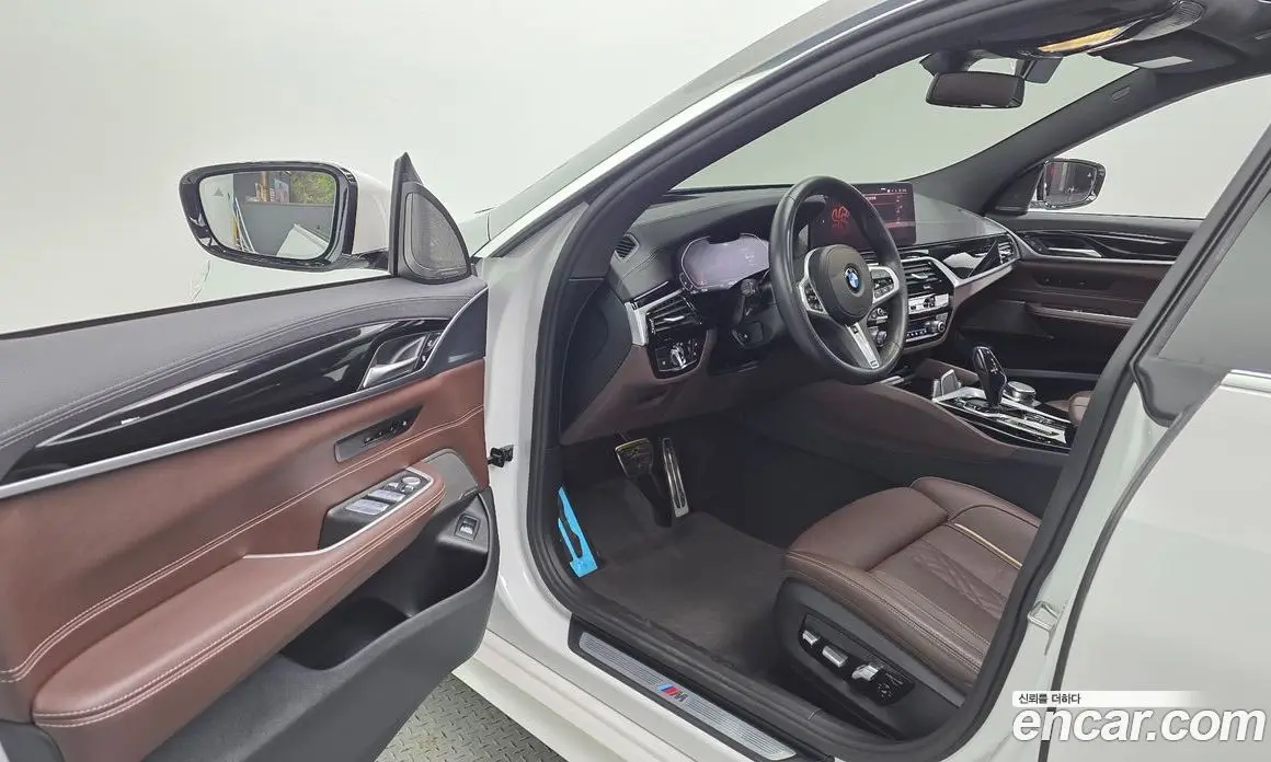 BMW 6 серия 2023 3.0 автомат (гидро), фото 13