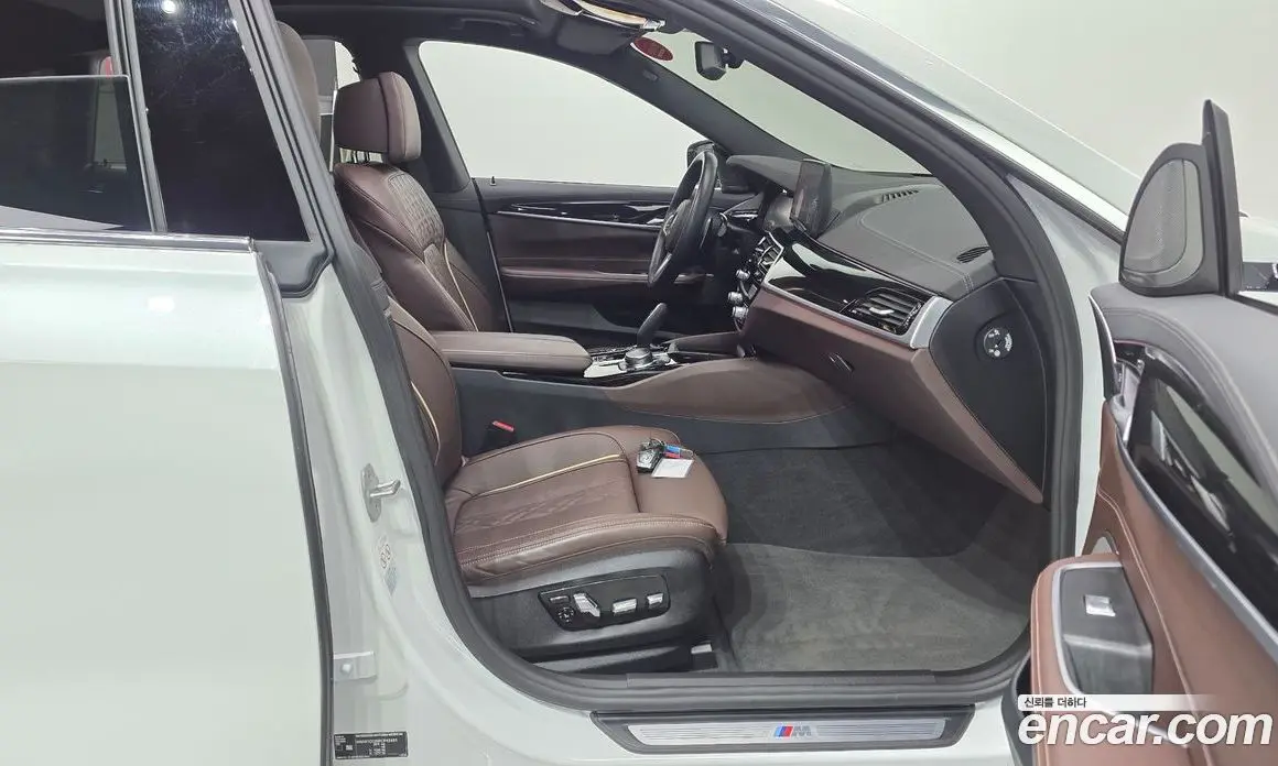 BMW 6 серия 2023 3.0 автомат (гидро), фото 16