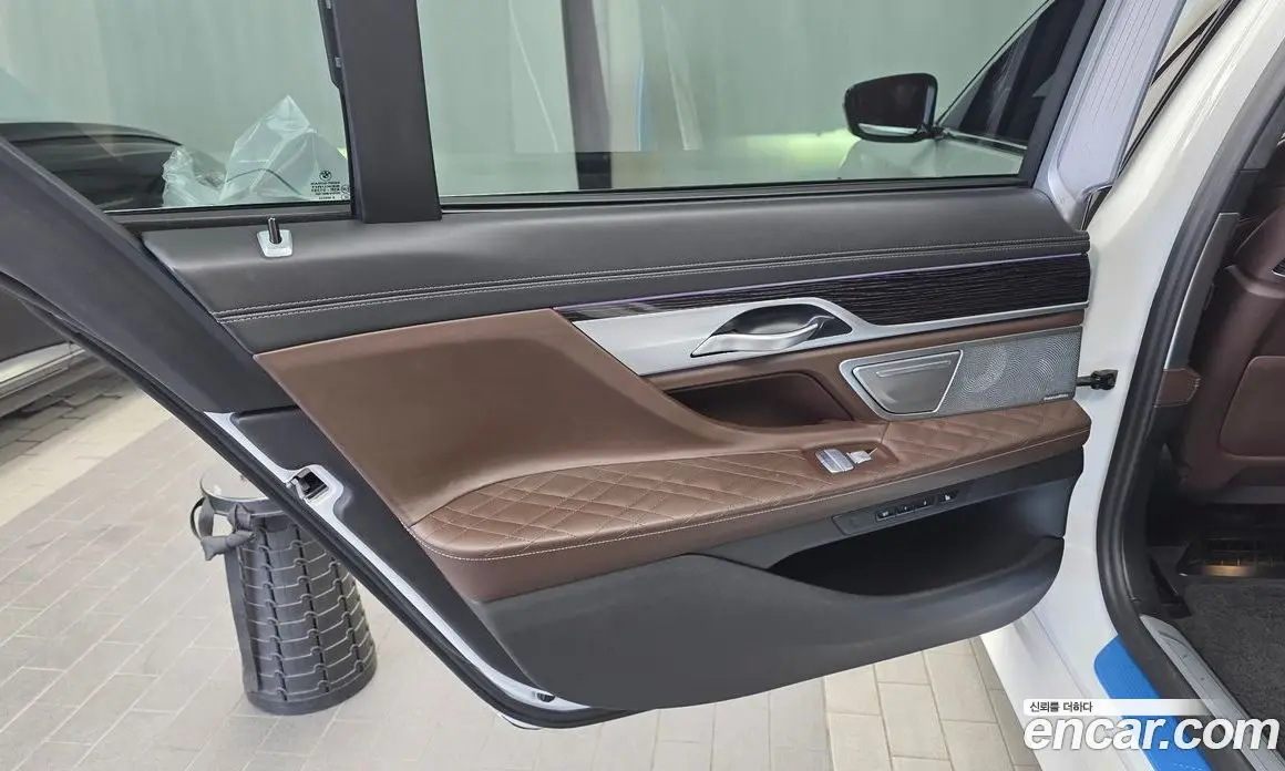 BMW 7 серия 2022 3.0 автомат (гидро), фото 15 BMW 7 серия 2022 3.0 автомат (гидро), фото 15