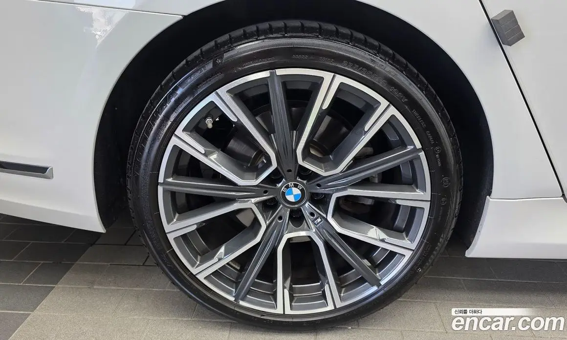 BMW 7 серия 2022 3.0 автомат (гидро), фото 5 BMW 7 серия 2022 3.0 автомат (гидро), фото 5