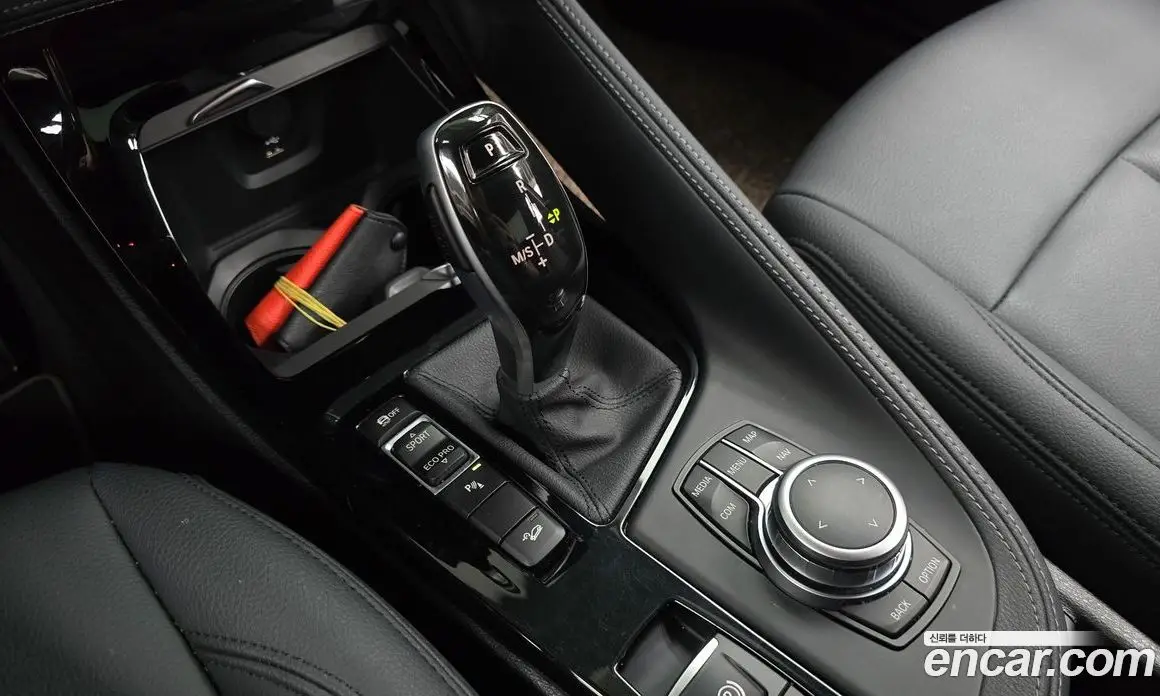 BMW X1 2022 2.0 автомат (гидро), фото 12