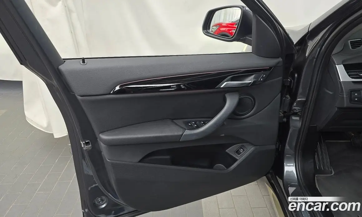 BMW X1 2022 2.0 автомат (гидро), фото 14