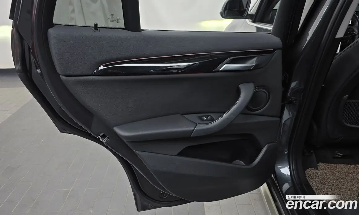 BMW X1 2022 2.0 автомат (гидро), фото 15