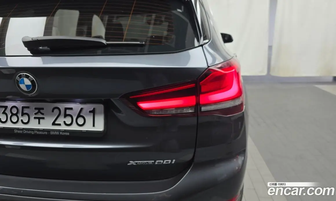 BMW X1 2022 2.0 автомат (гидро), фото 9