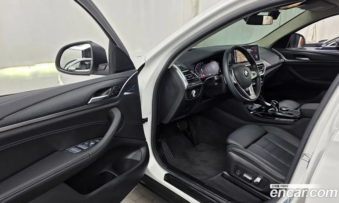 BMW X4 2023 2.0 автомат (гидро), фото 13 BMW X4 2023 2.0 автомат (гидро), фото 13