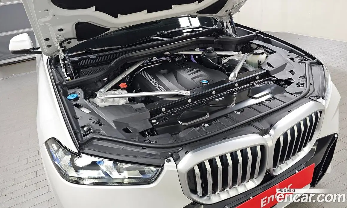 BMW X5 2025 3.0 автомат (гидро), фото 6
