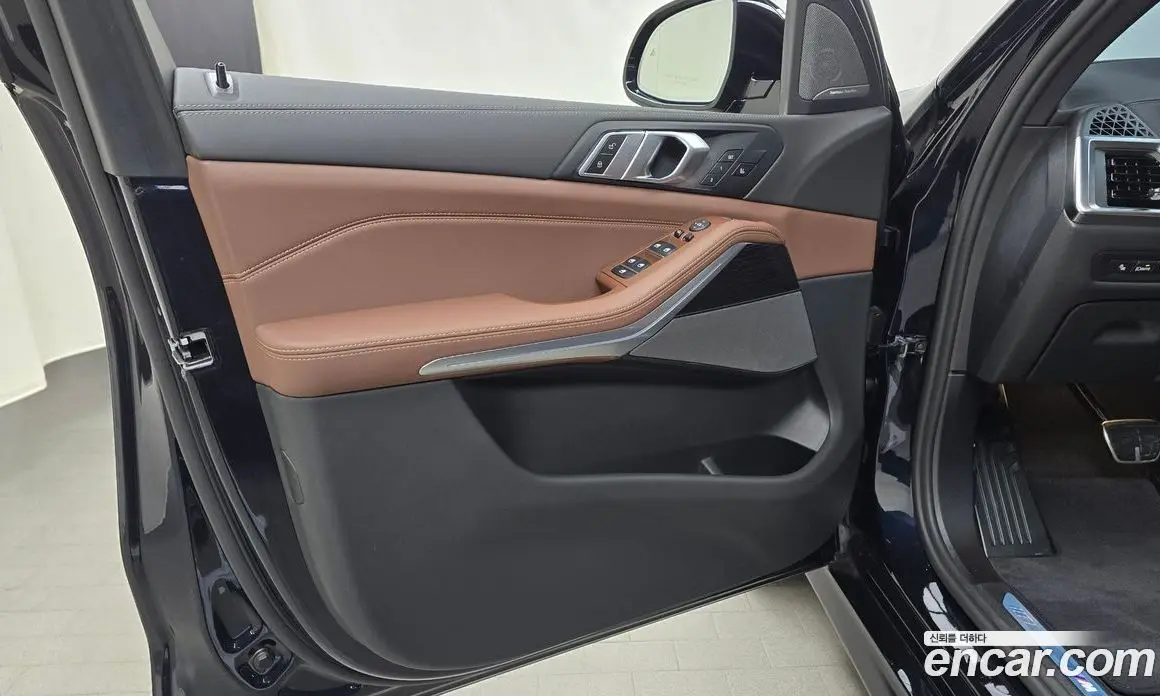 BMW X5 2025 3.0 автомат (гидро), фото 13