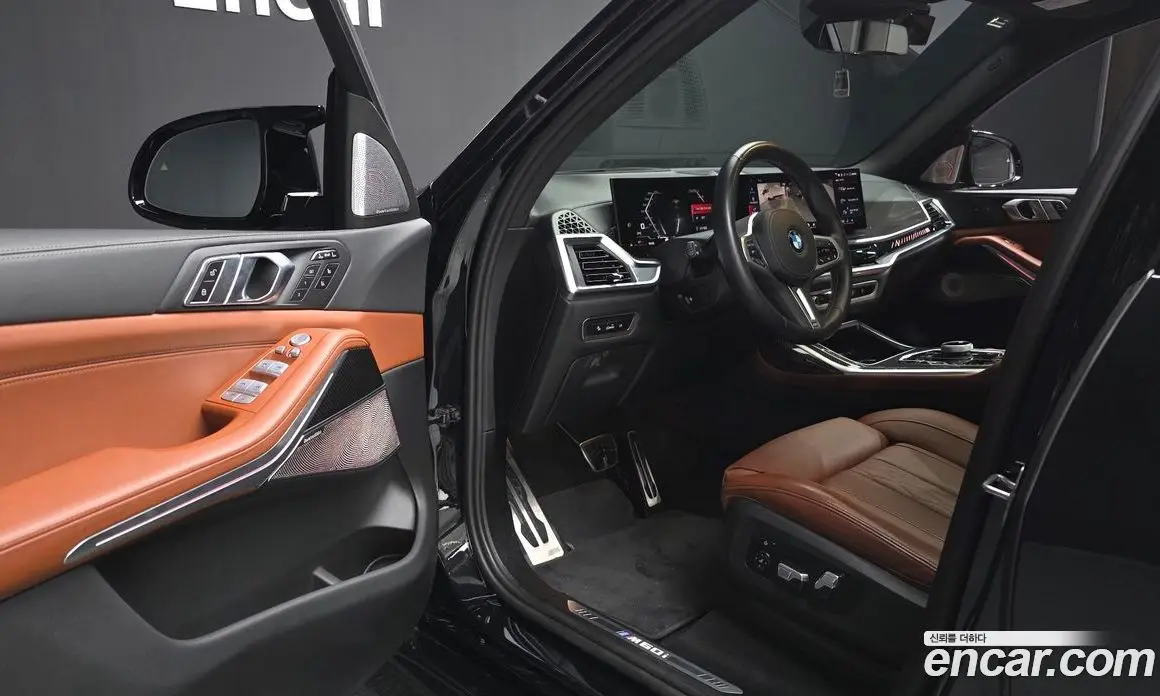 BMW X7 2023 4.4 автомат (гидро), фото 12