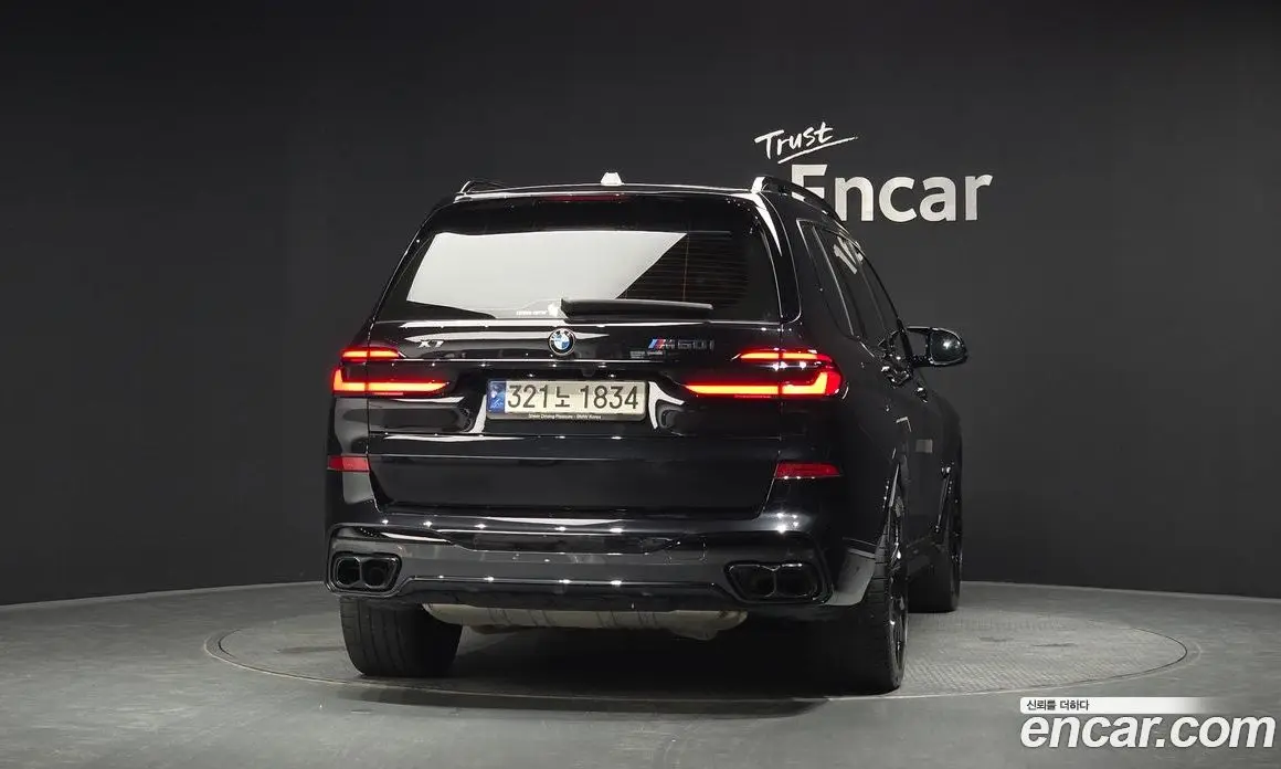 BMW X7 2023 4.4 автомат (гидро), фото 3