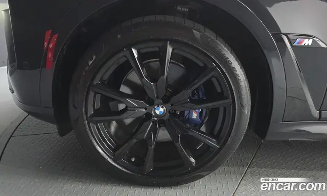 BMW X7 2023 4.4 автомат (гидро), миниатюра 4