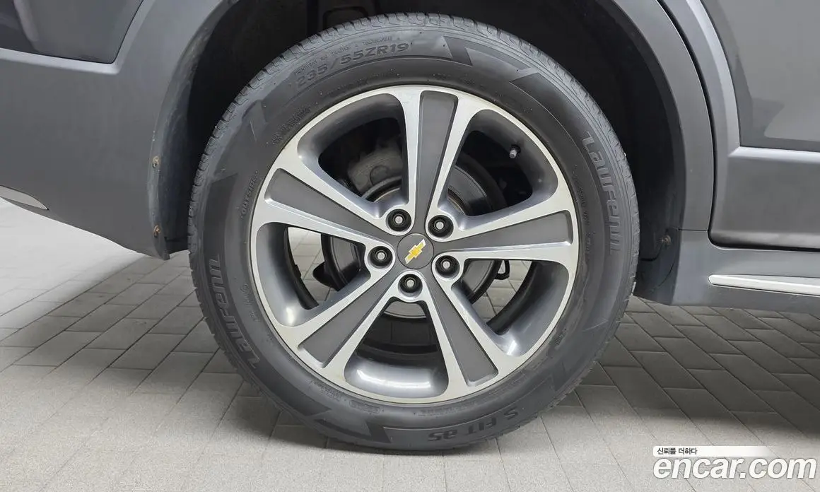 Chevrolet Captiva 2016 2.0 автомат (гидро), фото 4 Chevrolet Captiva 2016 2.0 автомат (гидро), фото 4