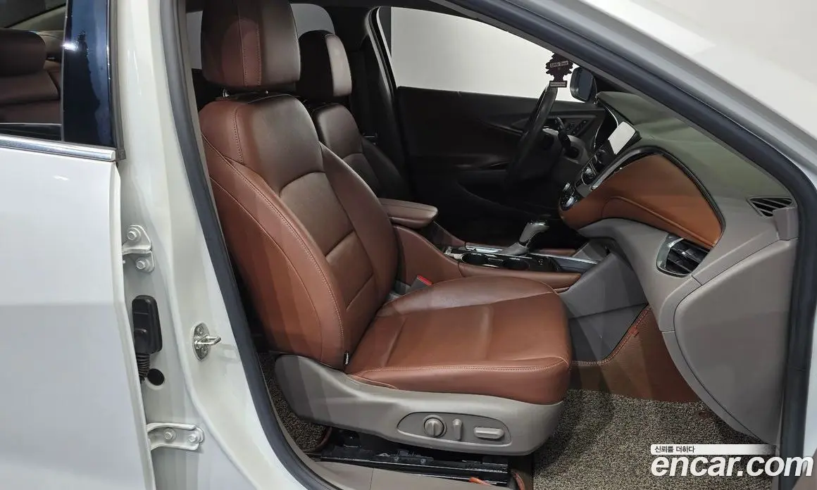 Chevrolet Malibu 2016 2.0 автомат (гидро), фото 16