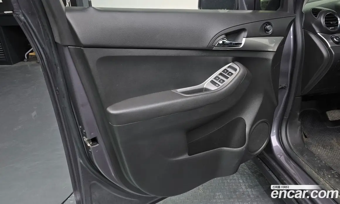 Chevrolet Orlando 2012 2.0 автомат (гидро), фото 14