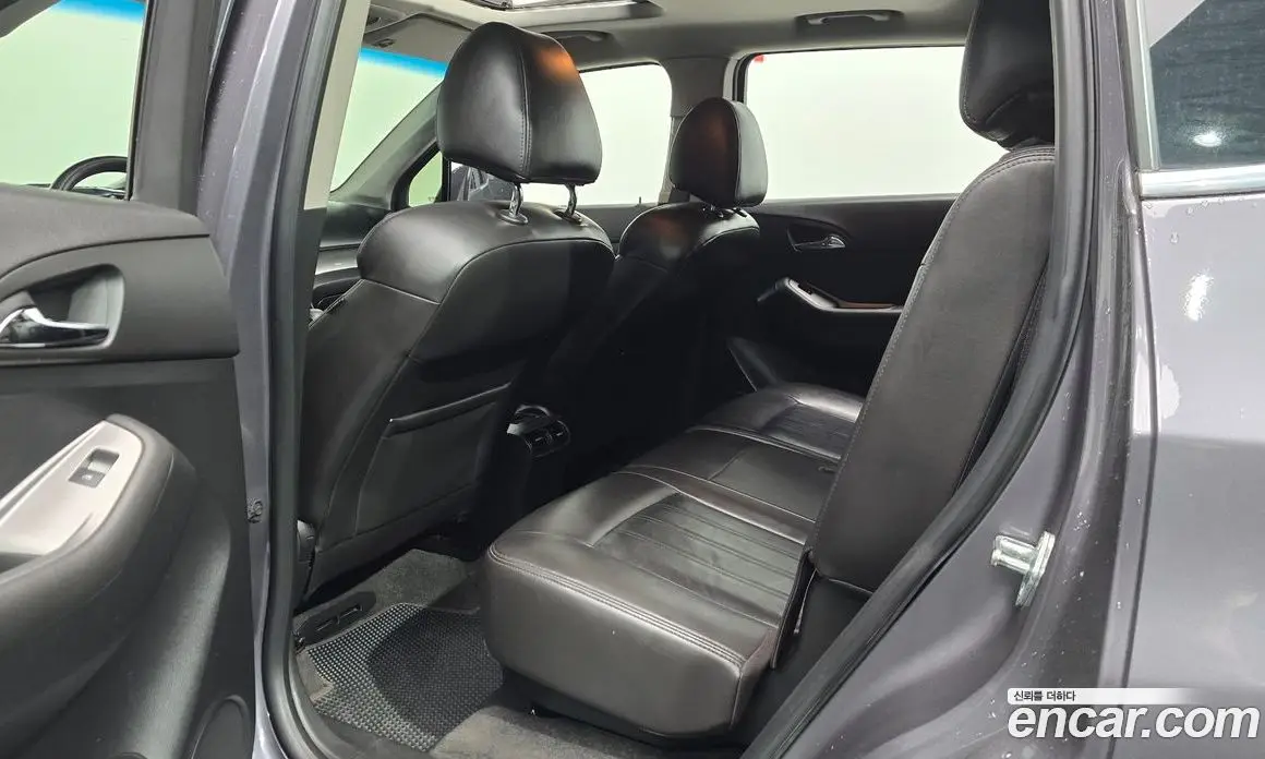 Chevrolet Orlando 2012 2.0 автомат (гидро), фото 17
