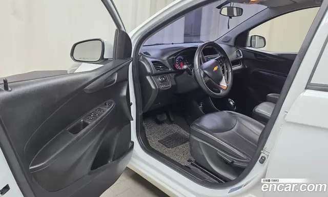 Chevrolet Spark 2015 1.0 автомат (гидро), миниатюра 12