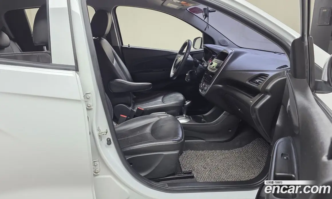 Chevrolet Spark 2015 1.0 автомат (гидро), фото 15