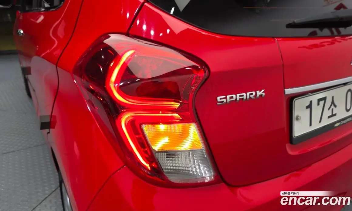 Chevrolet Spark 2016 1.0 автомат (гидро), фото 9