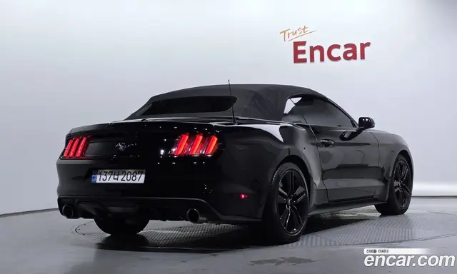 Ford Mustang 2017 2.3 автомат (гидро), миниатюра 2