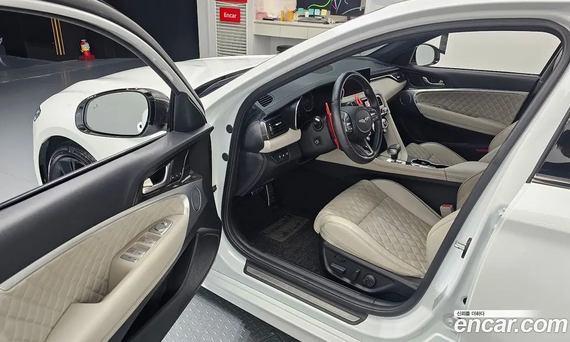 Genesis G70 2021 2.0 автомат (гидро), фото 12 Genesis G70 2021 2.0 автомат (гидро), фото 12