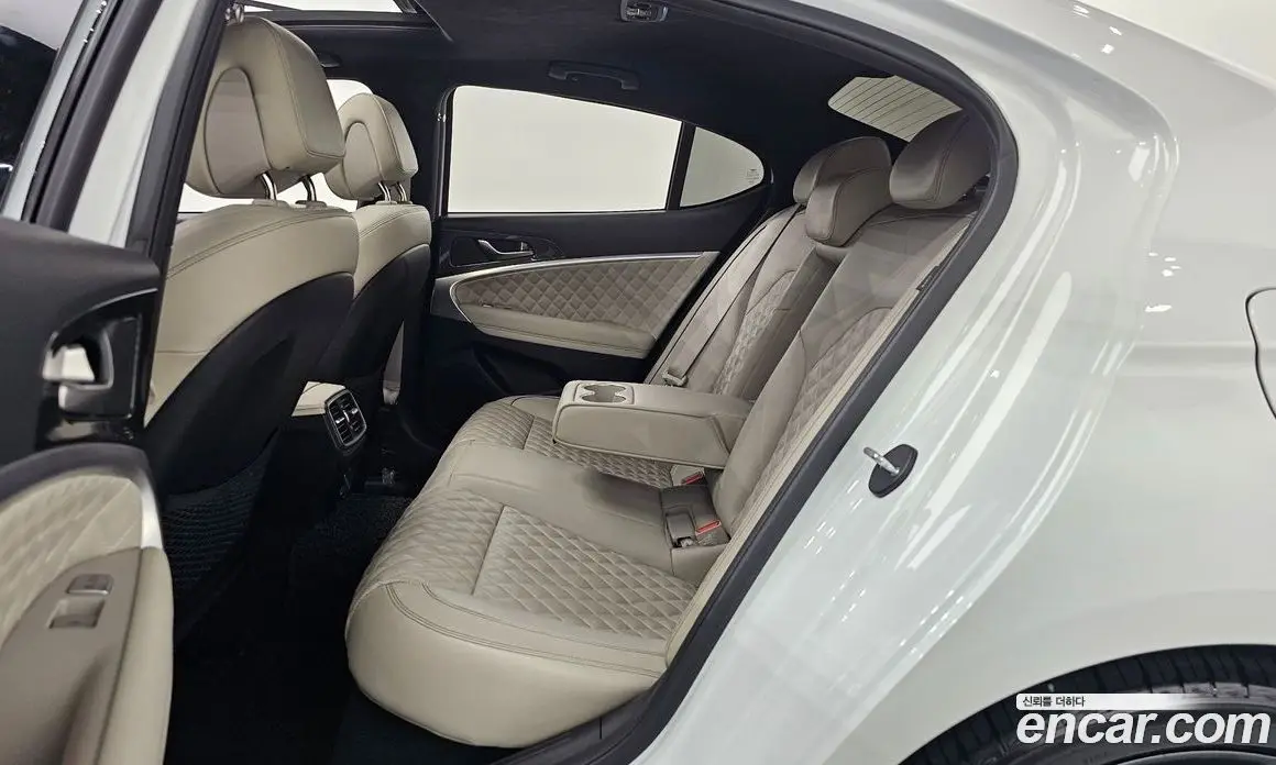 Genesis G70 2021 2.0 автомат (гидро), фото 15 Genesis G70 2021 2.0 автомат (гидро), фото 15