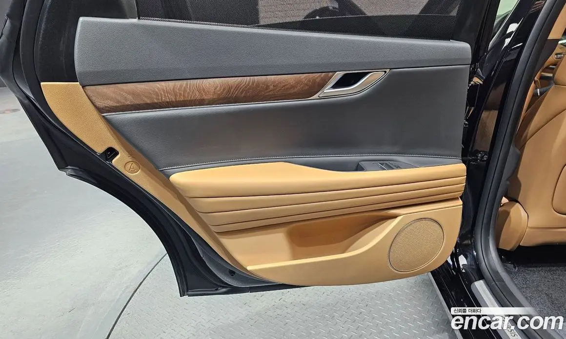 Genesis G80 2023 2.5 автомат (гидро), фото 14