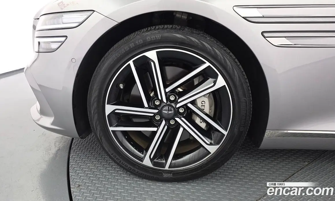 Genesis G80 2024 2.5 автомат (гидро), фото 5