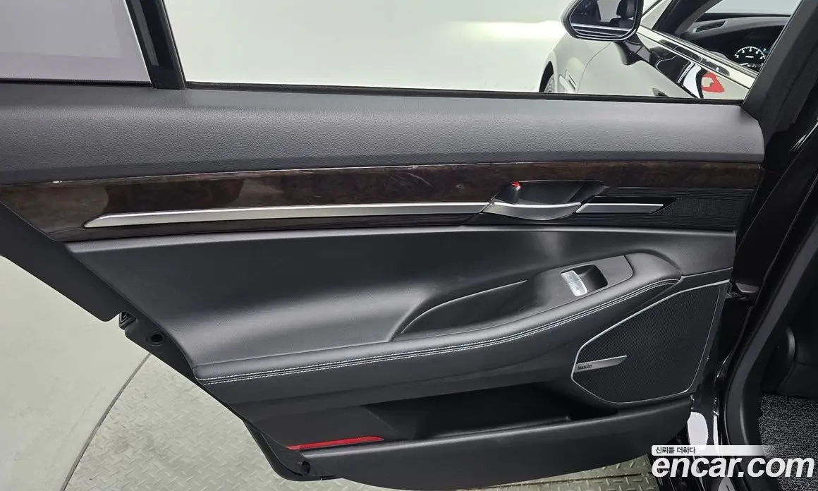 Genesis G90 2019 3.8 автомат (гидро), фото 15 Genesis G90 2019 3.8 автомат (гидро), фото 15
