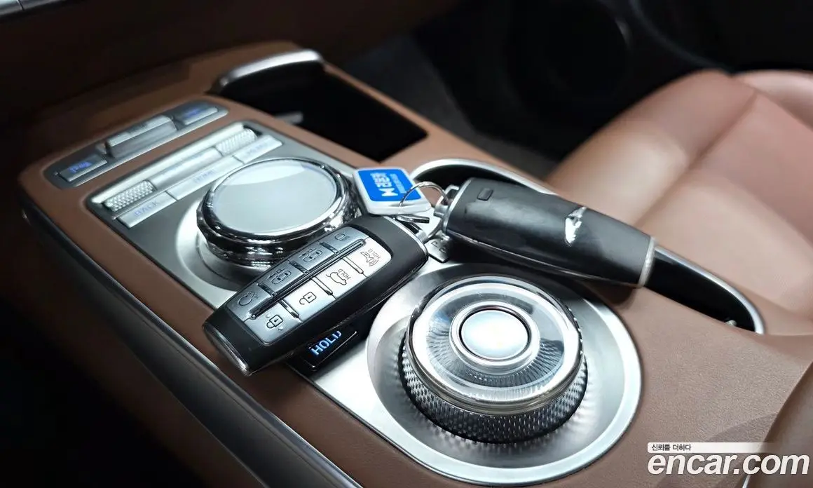 Genesis GV70 2021 2.5 автомат (гидро), фото 11 Genesis GV70 2021 2.5 автомат (гидро), фото 11
