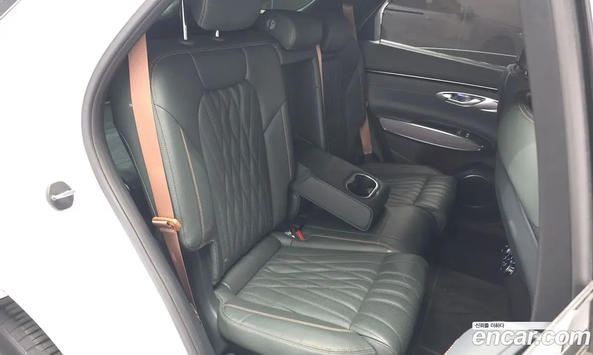 Genesis GV70 2022 2.5 автомат (гидро), фото 17