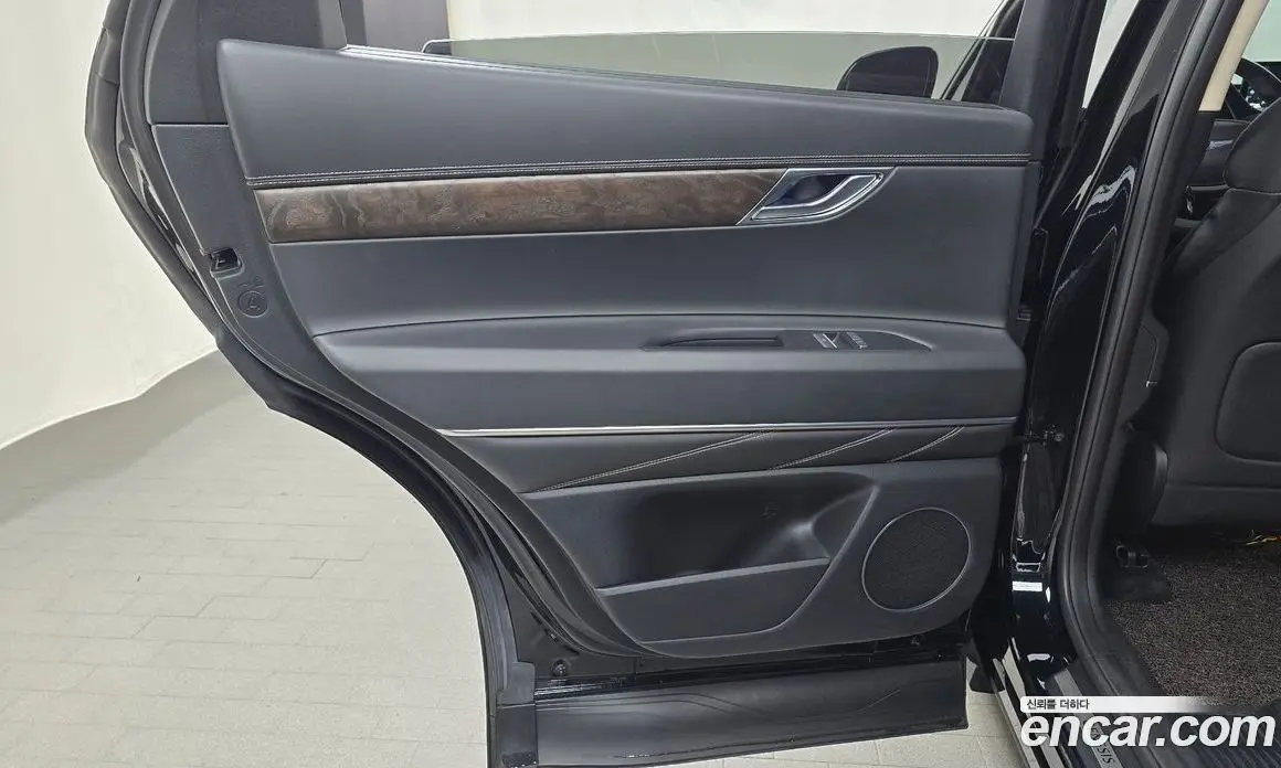 Genesis GV80 2022 3.5 автомат (гидро), фото 14