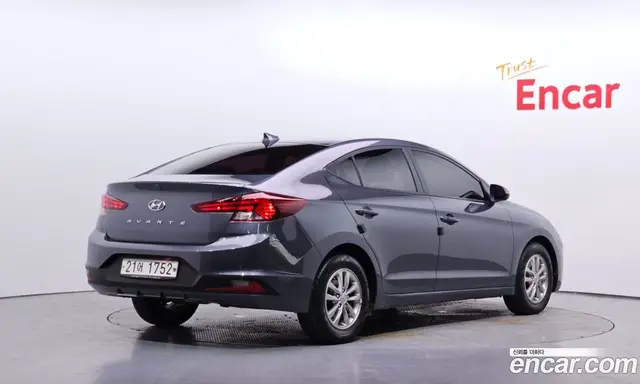 Hyundai Avante 2019 1.6 автомат (гидро), миниатюра 2