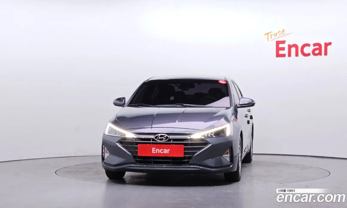 Hyundai Avante 2019 1.6 автомат (гидро), фото 3