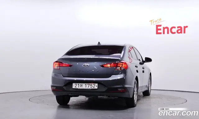 Hyundai Avante 2019 1.6 автомат (гидро), миниатюра 4