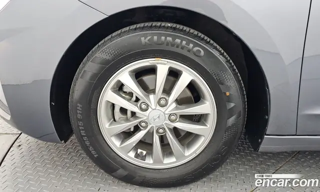 Hyundai Avante 2019 1.6 автомат (гидро), миниатюра 5
