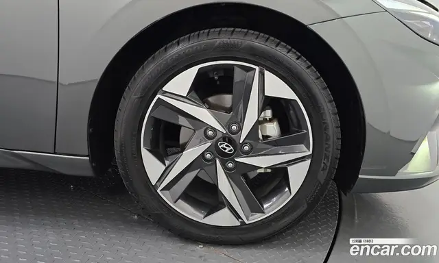 Hyundai Avante 2023 1.6 автомат (гидро), миниатюра 7 Hyundai Avante 2023 1.6 автомат (гидро), миниатюра 7
