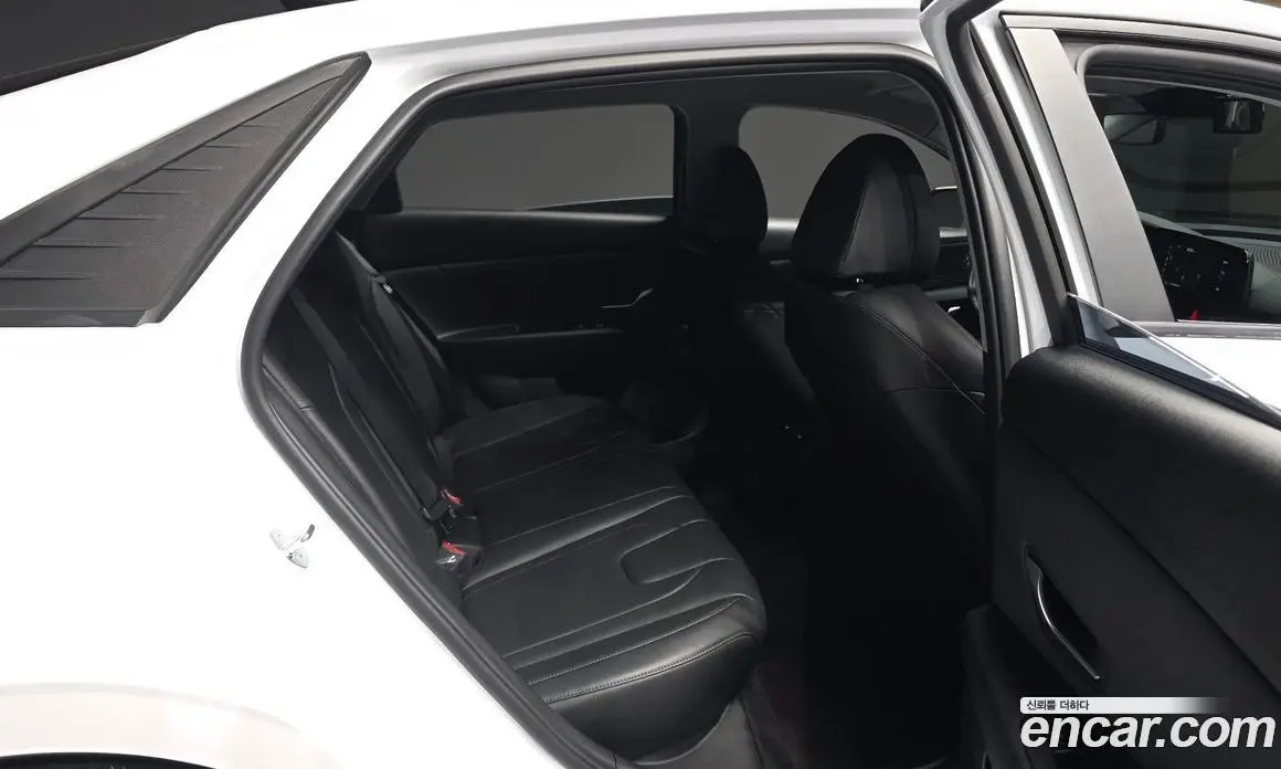 Hyundai Avante 2023 1.6 автомат (гидро), фото 18 Hyundai Avante 2023 1.6 автомат (гидро), фото 18
