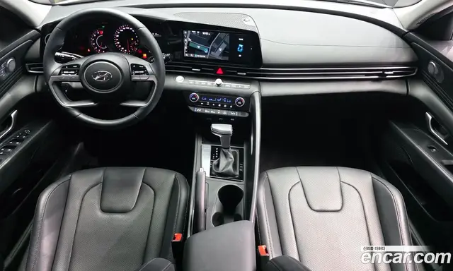 Hyundai Avante 2023 1.6 автомат (гидро), миниатюра 10 Hyundai Avante 2023 1.6 автомат (гидро), миниатюра 10