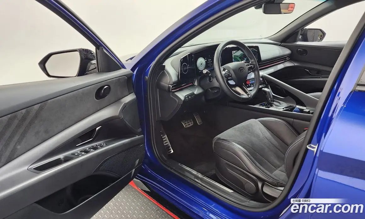 Hyundai Avante 2024 2.0 автомат (гидро), фото 13